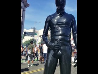 Cumming in public in full latex at Folsom Street Fair