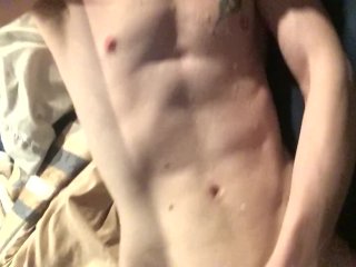 HOT TWINK HOT CUM IN BED: CUM CHALLENGE: 44 day 24 Onlyfans.com/Flint-Wolf