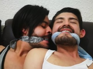 COSQUILLAS PIES Y MORDAZAS/TICKLE FEET AND GAGGED