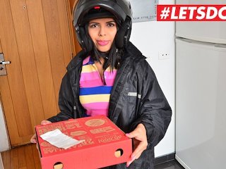 LETSDOEIT - Latina Pizza Delivery Girl Delivers Her Big Ass