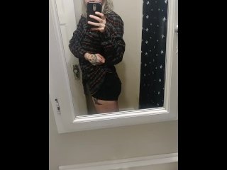 CUTE BLONDE RIPS A LOUD, SEXY FART IN THE MIRROR