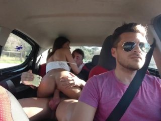 Teniendo sexo con una bonita latina en el Uber