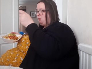 BBW SSBBW STUFFING BELLY FISH AND CHIPS FEAST - SFW