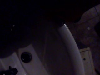 Teen piss in a sink (darkness)