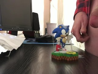 Cumming on Sonic The Hedgehog Figurine