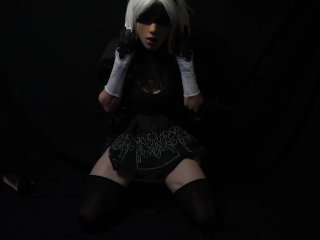 2B fingers her new sillicone pussy
