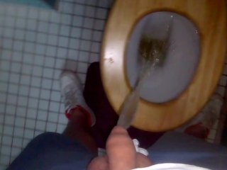 I piss in a toilet (Solo boy)