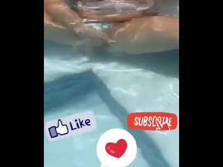 Masturbating in the public apartment pool ! 