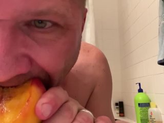  Peaches=Pussy and I love to eat both