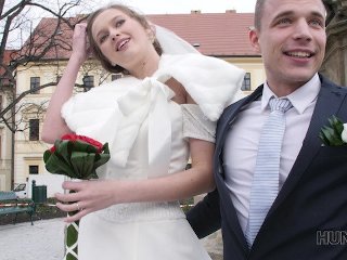 HUNT4K. Married couple  brides pussy 
