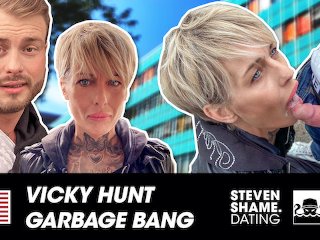 Mature Vicky Hundt enjoys a pussy-pounding fuck date! StevenShameDating