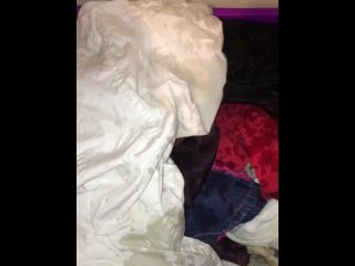 I got so turned on pissing in the laundry 