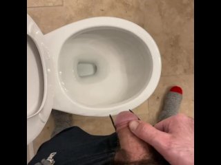 Taking a yellow piss while working on a house