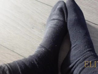 Zwarte sokken joi