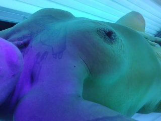 Come fuck me on a tanning bed or watch me destroy my clit and finger fuck myself