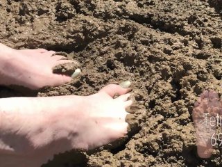 spring time muddy feet/ trailer