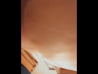 Big booty jiggle