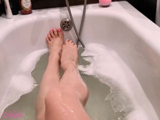 My feet are in the bathroom. Foot fetish Anna Mole