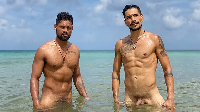 Latin Leche Sexy Latin Hunks Find A Secluded Spot By The Beach To Get
