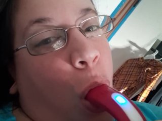 Sucking my delicious pussy juice off my toy