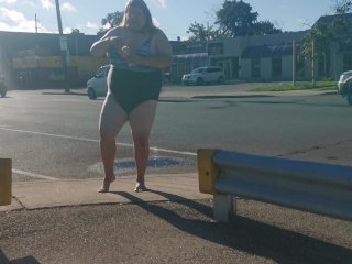 Man wears woman's swim suit and showers in piss on the street