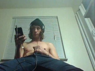 Headphones & Beanie On Barechested And Stroking Lazily To Porn 