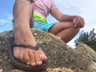 I am a grower not a shower! - let’s see if I can catch me a foot slave - Manlyfoot roadtrip