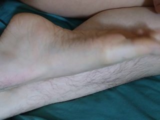 Hairy All Natural Long Toes Feet foot Fetish PinkMoonLust No Shave Hairiest Camgirl Fetishizing