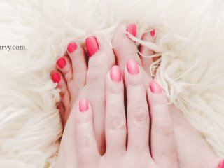 Toes and feet joi with Carlycurvy! 