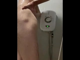 Sexy twink showers 