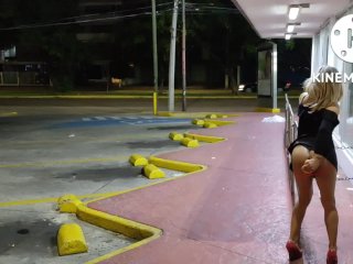 Exhibitionist sissy dildoing her ass in a supermarket public parking lot while a stranger observes