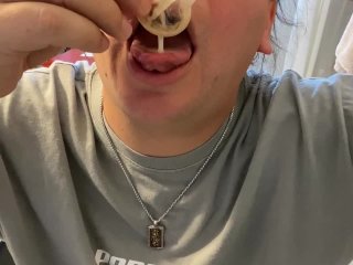 Cum swallow from condom