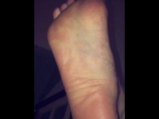 Showing feet off! Like if you like. Please.
