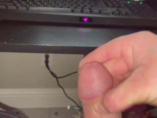Quick Cummin from from an average cock