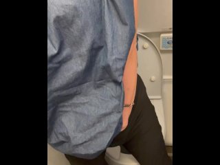 Masturbation in the airplane toilet (^ ^ ♪