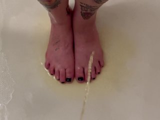Pissing on my pretty toes