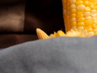 Big butt lady has the sex