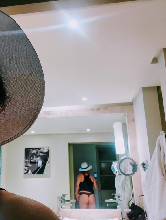 SELFIES YOR