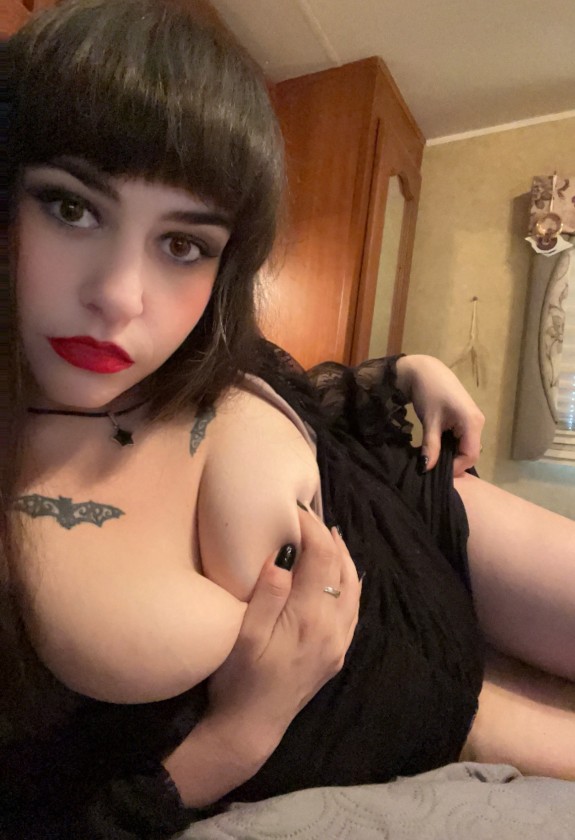 New Spooky Girl