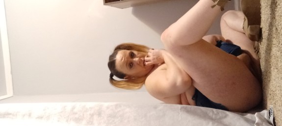 Eat this pussy for breakfast lunch an dinner