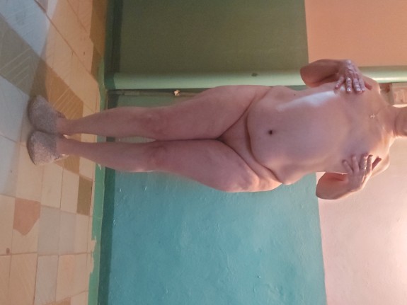 В женском и без