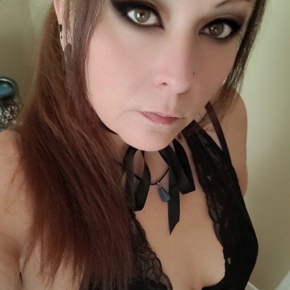 Spicygurl loves to dress up for you