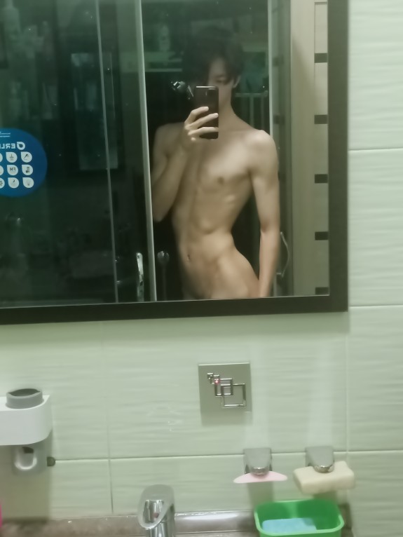 Me after the shower^^