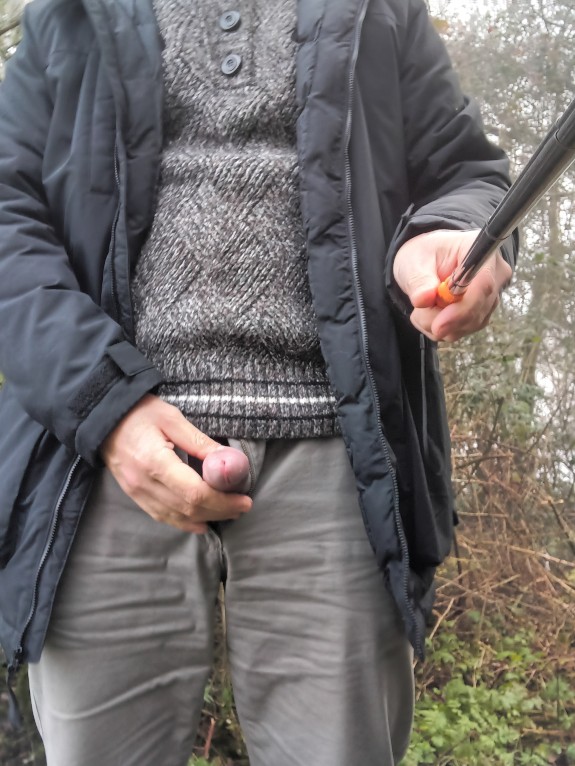 Show my cock in public park