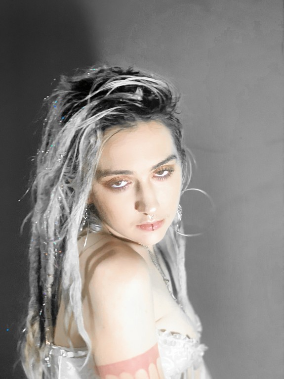 Who likes to play dressup?