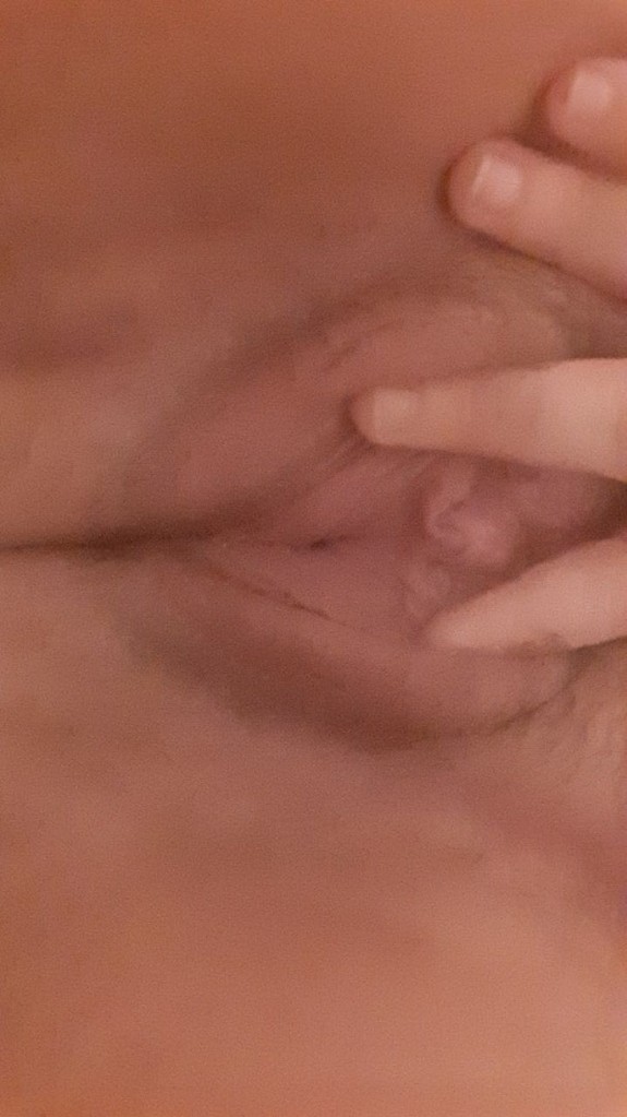 Play with my pussy photo