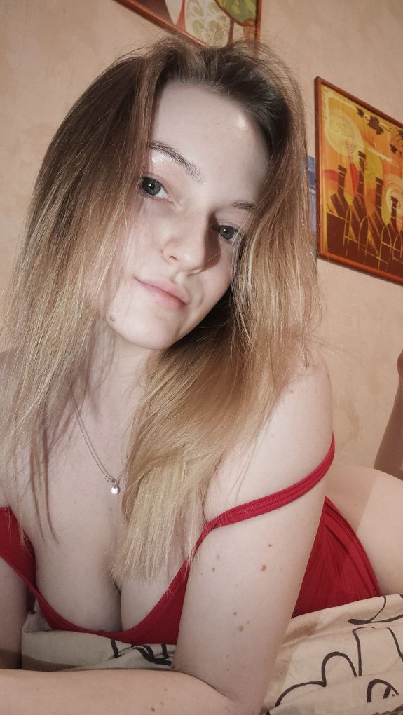 Look at my perfect white young body, my tiny pink pussy and big ass.