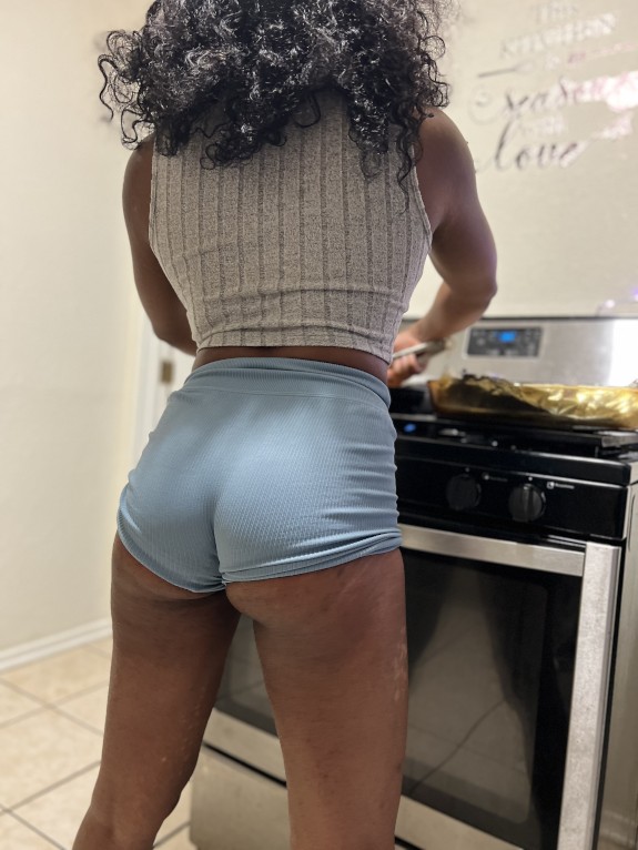 Black Pornstar fijii pornbox behind the scenes