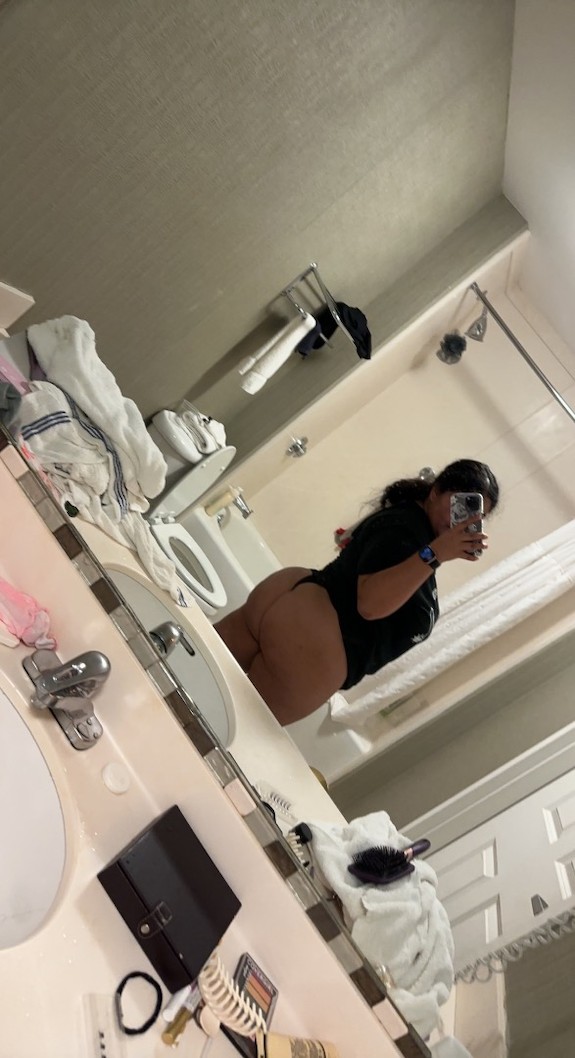 Latina ass and tits