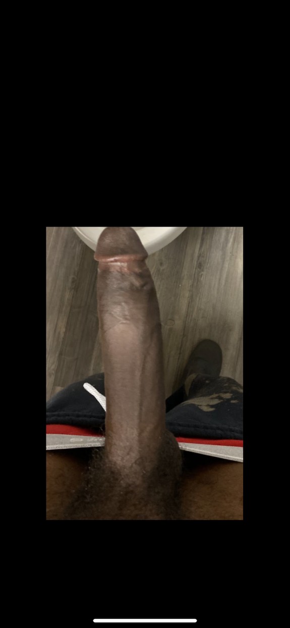 MrSlimSlanger334 🍆😎😮‍💨💪🏾 photo